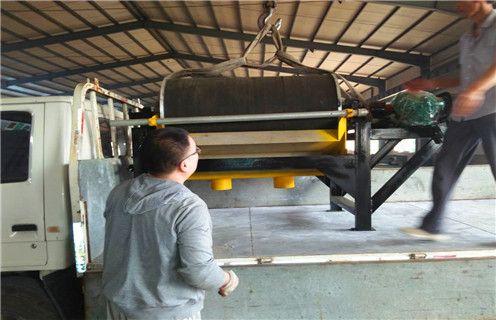 小型磁选机，小型浆料磁选机的使用提高工作效率_辊式小型浆料磁选机的使用提高工作效率_磁块如何排列